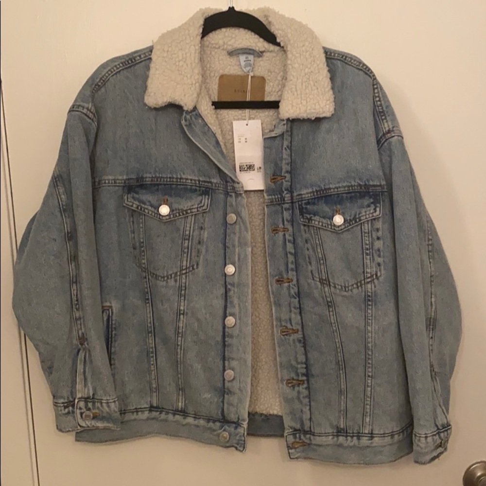 SALE🎉Denim Sherpa Lined Jacket Light-washed NWT